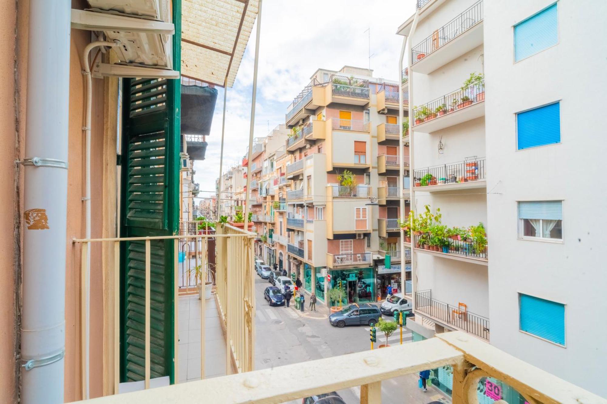 Dimora Dante 310 Apartment Bari Exterior photo